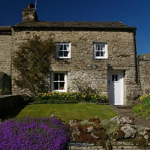 https://cissys-cottage.yorkshirehotels.net