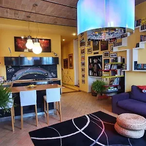 Apartment Maison Mavu: With Fiber Wi-fi, Near Jazz Arena, Perugia